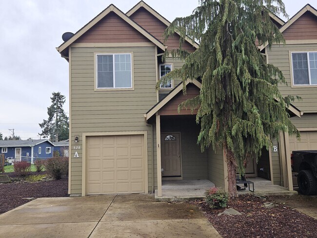 Elevación frontal - 528 Fenton Ave