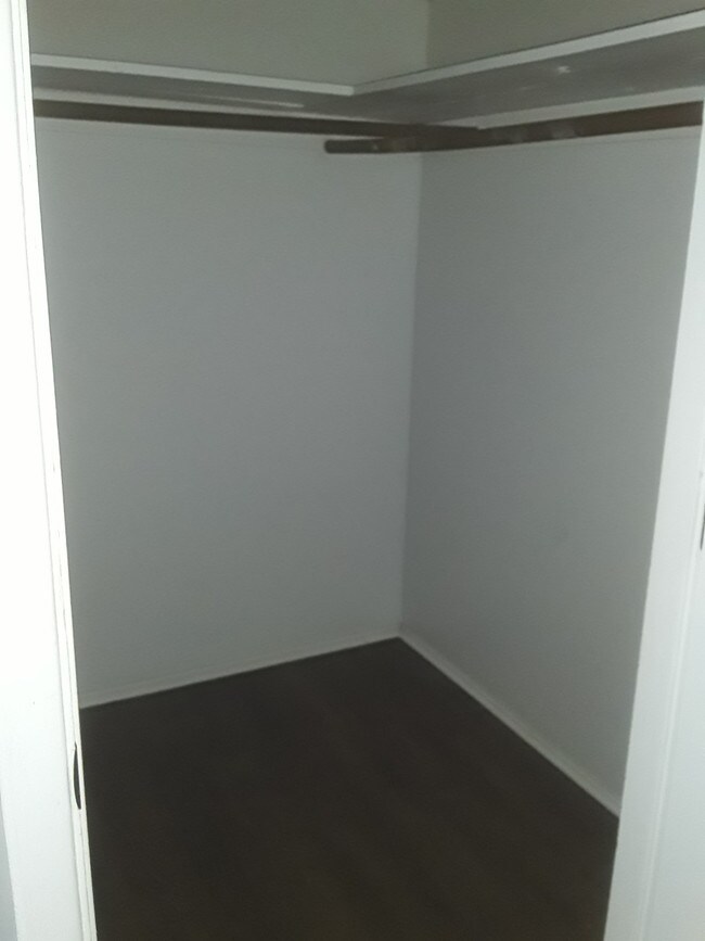 Building Photo - 2761 Queen City Apts
