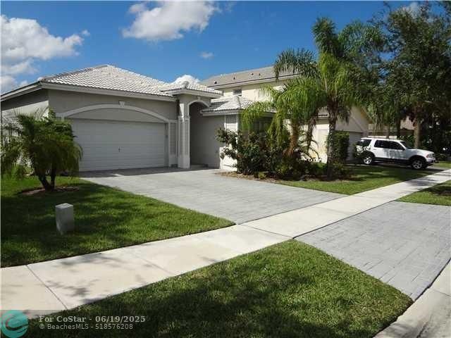 Foto del edificio - 7953 NW 70th Ave