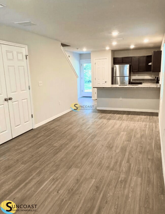 Foto del edificio - 5677 110th St