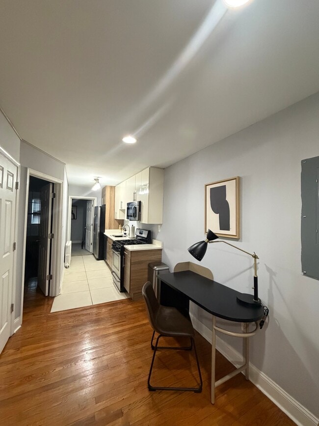 Photo - 1647 Holbrook St NE Apartment