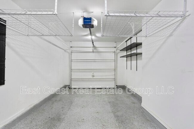 Foto del edificio - 5957 Whelan Ln
