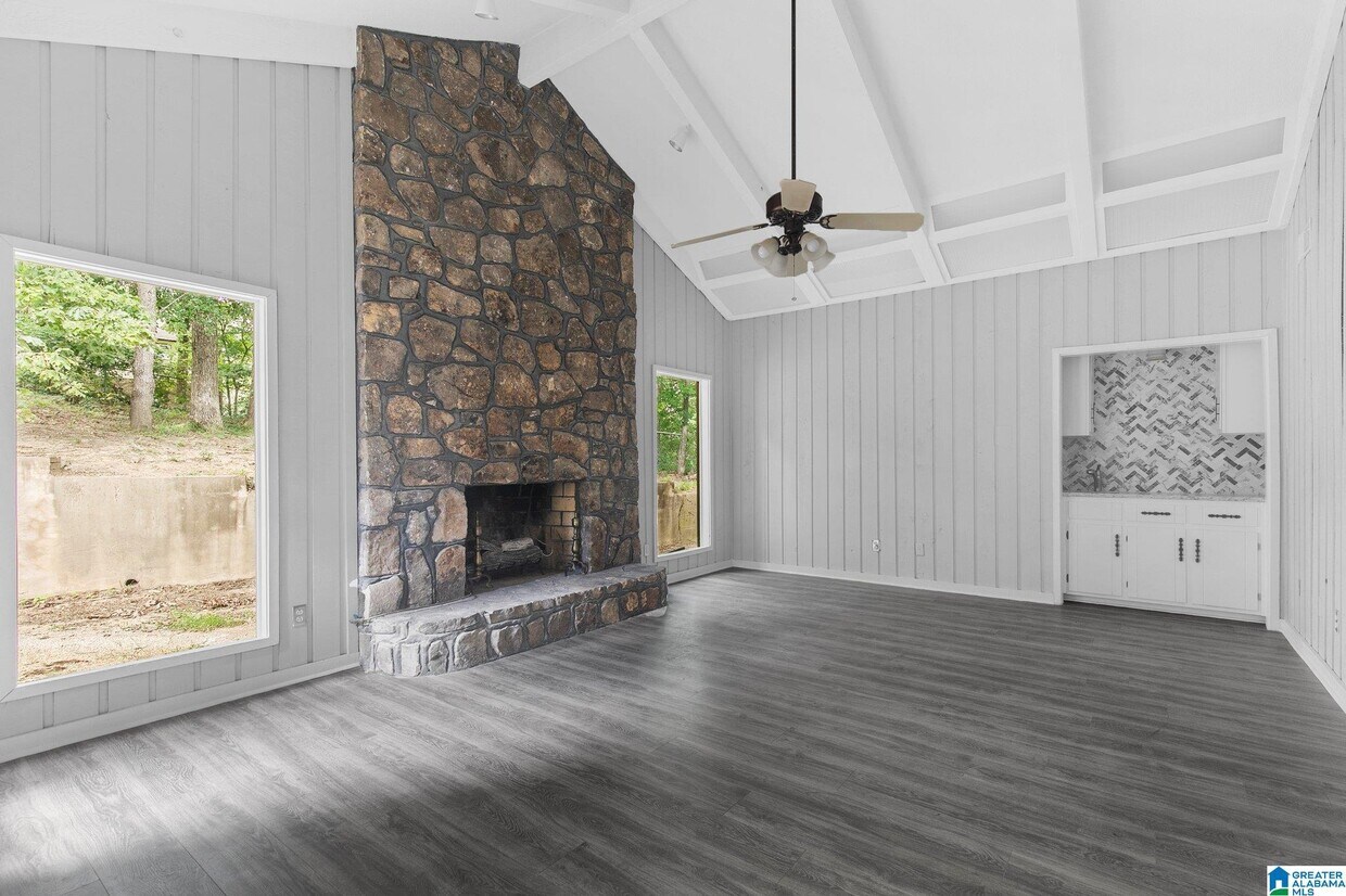 Foto principal - 3222 Tyrol Ln