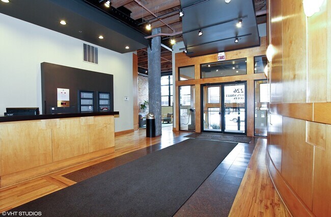 Foto del edificio - 226 N Clinton St