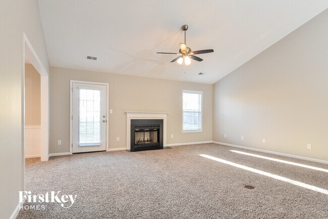 Foto del edificio - 4512 Camden Ridge Dr