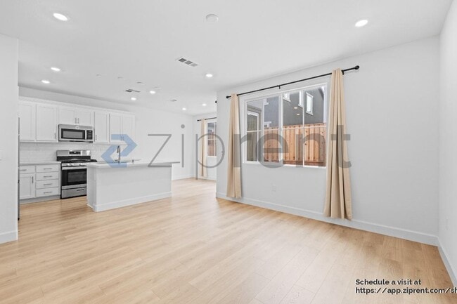 Building Photo - 208 Wellspring Ln