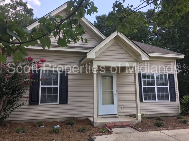 Foto principal - 127 Huntington Cir