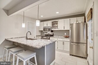 Building Photo - 1612 Dryden Way