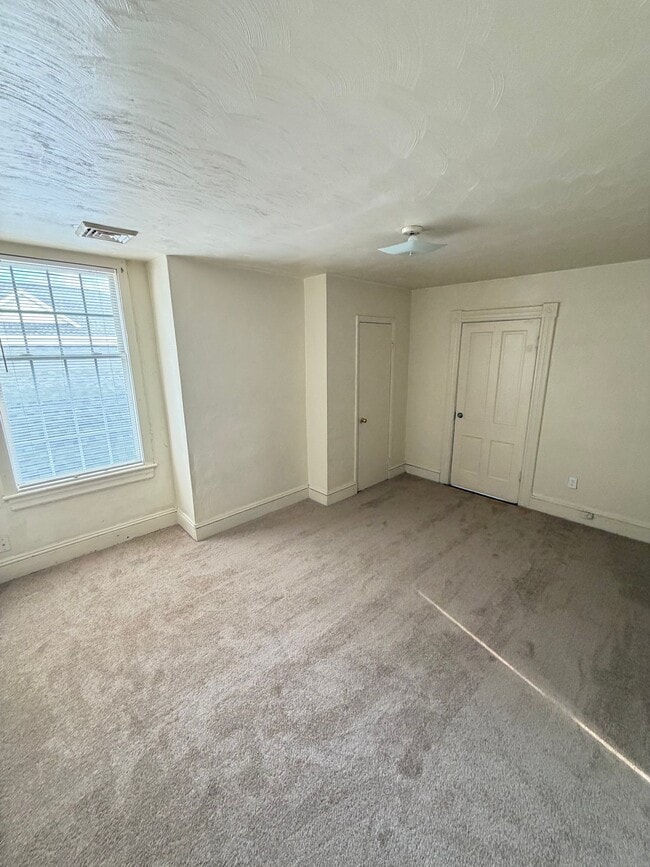 Foto del edificio - 804 E 26th St