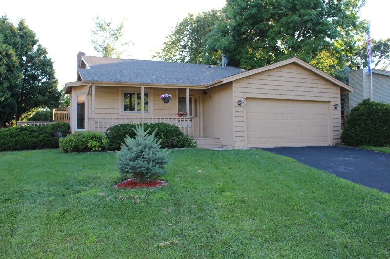 Primary Photo - 2721 Westcliffe Dr