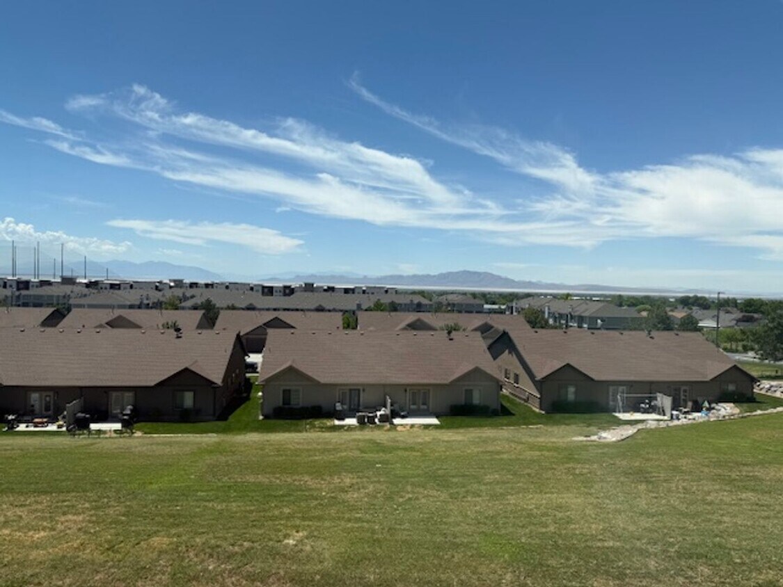 Building Photo - Beautiful new construction, be there first to live here, central air, master suite and 2 car garage