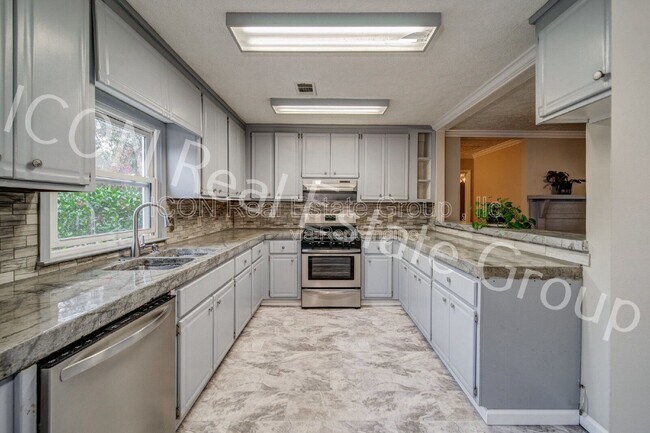 Foto del edificio - 53 Black Rd NE