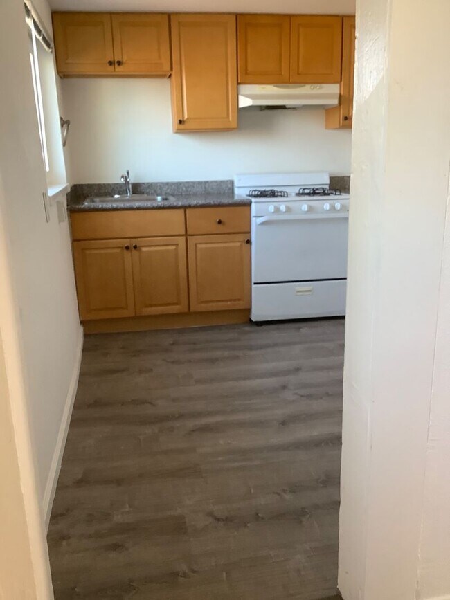 Foto del edificio - 1637 Truman St