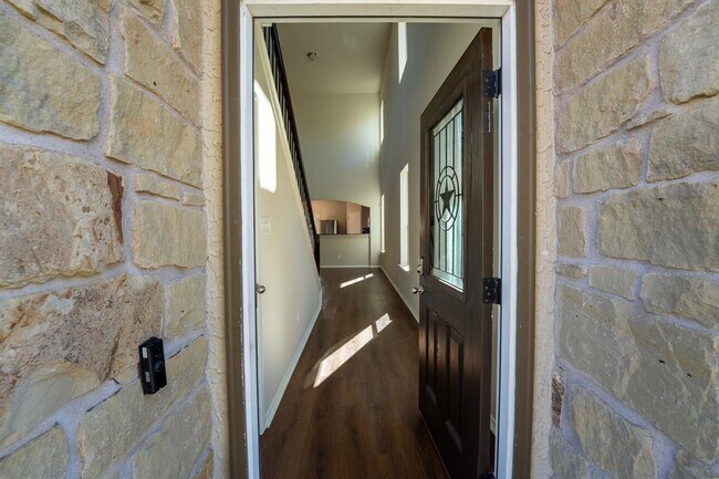 Building Photo - 10125 Milla Cir