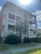 Building Photo - 325 W 31st St