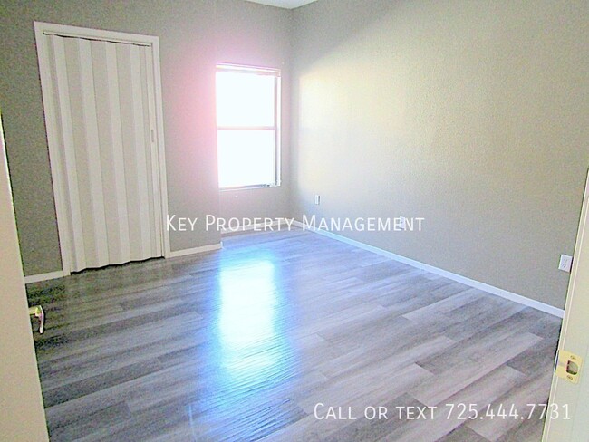 Foto del edificio - LOVELY 1 BEDROOM IN GATED SKY CANYON COMMU...