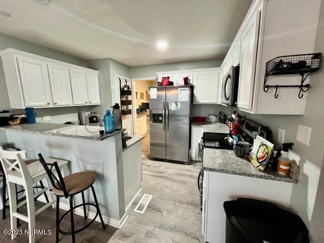 Building Photo - 211 Bennett Ln
