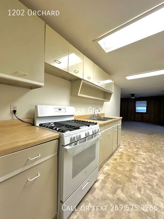 Foto principal - 1202 Orchard-