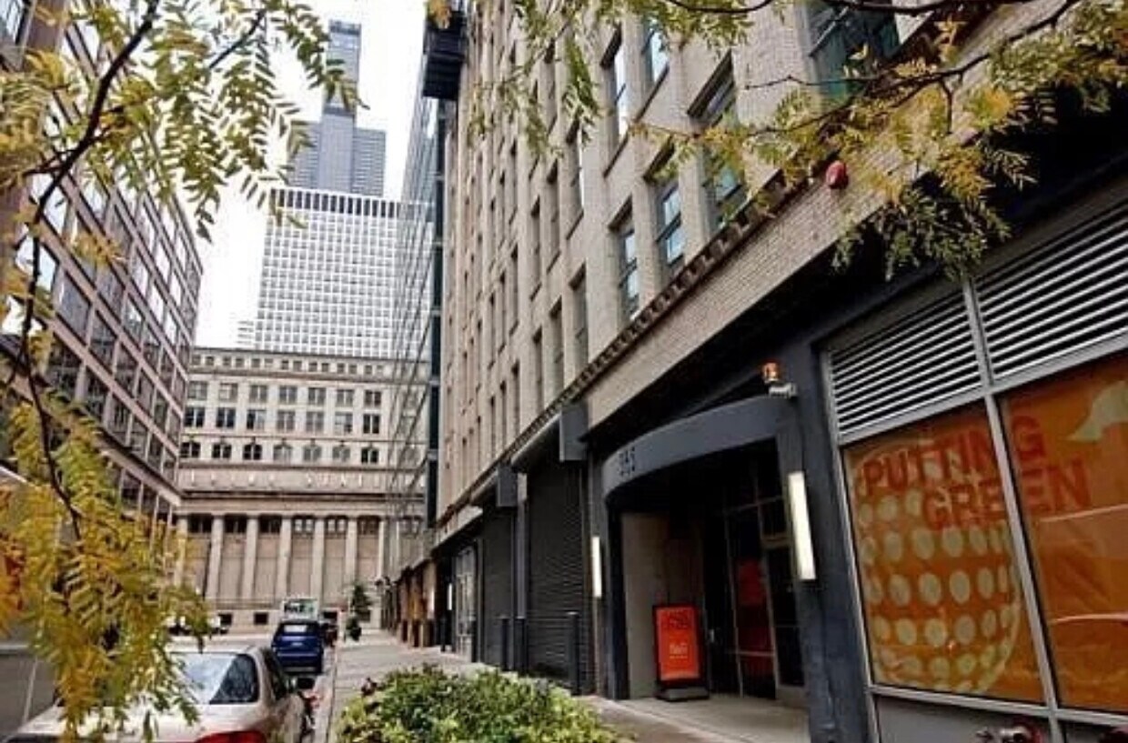 Foto principal - 565 W Quincy St