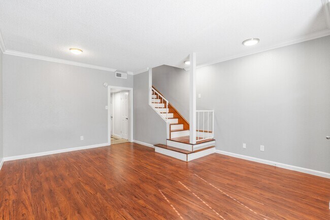 Foto del edificio - 14814 Perthshire Rd