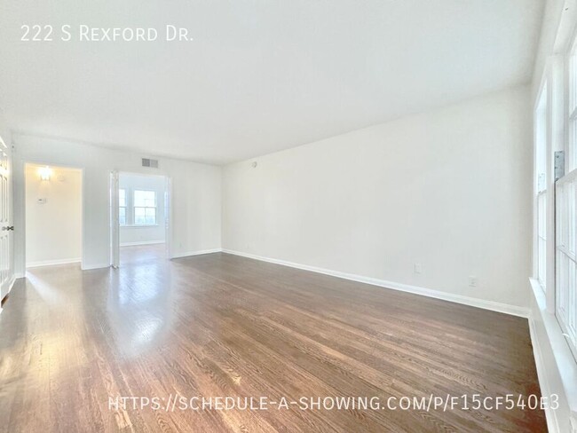 Building Photo - Beautiful updated spacious Studio + 1 Bath