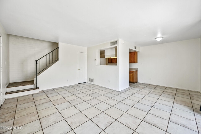 Foto del edificio - 4623 E Southgate Ave