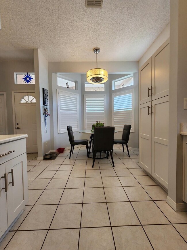 Building Photo - 256 Sea Woods Dr N