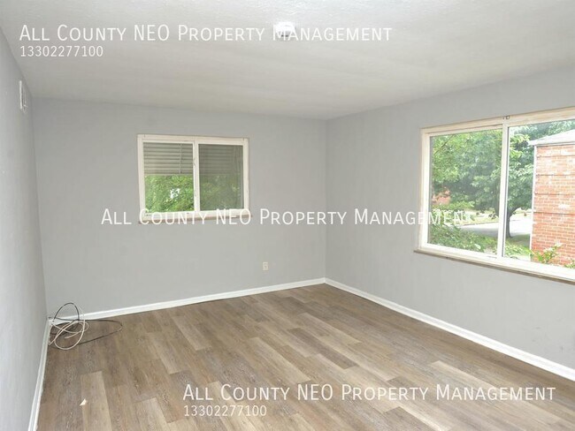 Foto del edificio - 2 Bed, 1 Bath Available in Euclid!