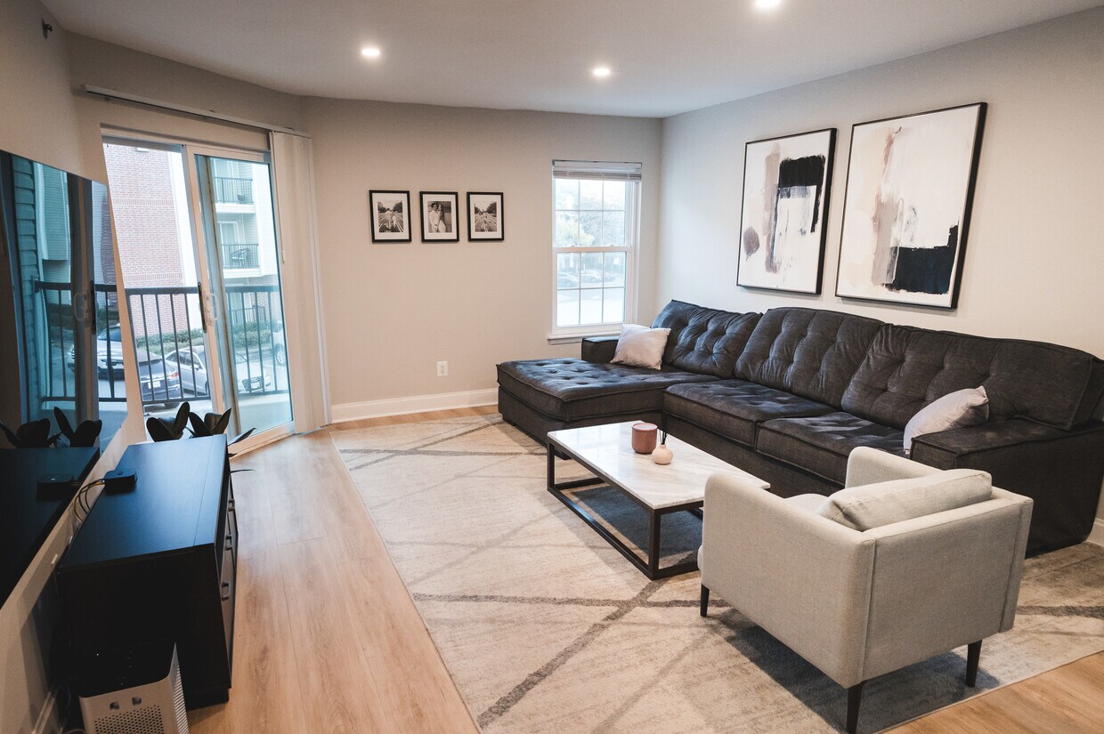 Foto principal - 3309 Wyndham Cir