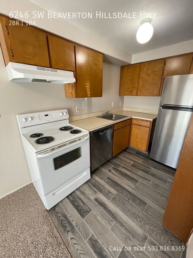 Building Photo - Wonderful 2 Bedroom Multilevel Unit in Ral...