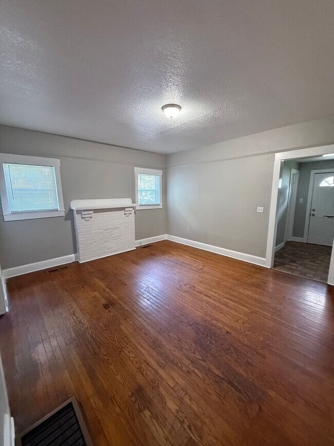 Foto del edificio - Charming Home in North Knoxville!