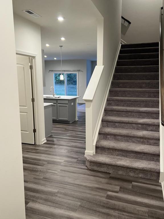 Building Photo - 13500 Dewpoint Lane