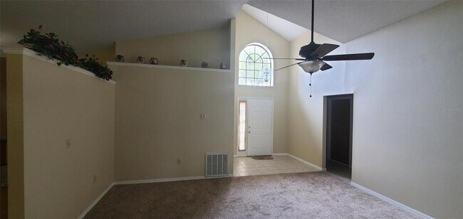Building Photo - 2791 Theresa Dr