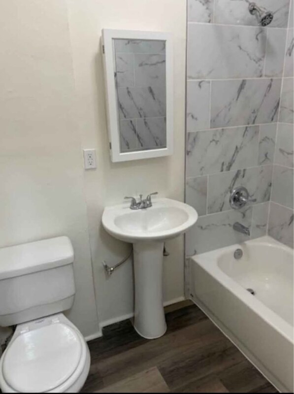 Foto del edificio - 1781 Orchid Ave