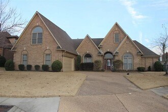 Building Photo - 10521 Red Stone Dr