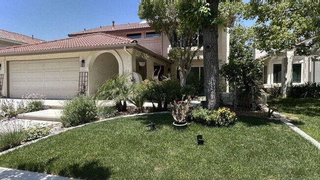 Foto del edificio - Gorgeous 4 Bedroom 2.5 Bathroom Home in So...