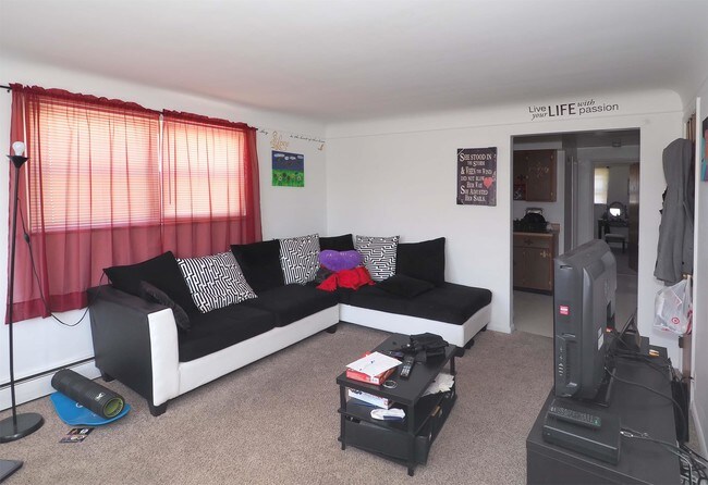 Foto del edificio - 82 Hillsdale Ave