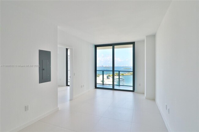 Foto del edificio - 501 NE 31st St