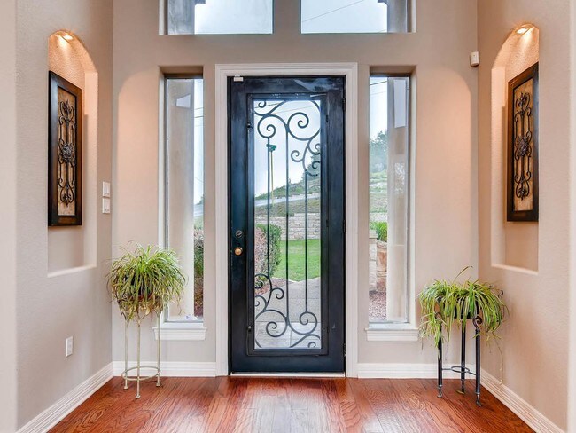 Foto del edificio - 5001 McIntyre Cir