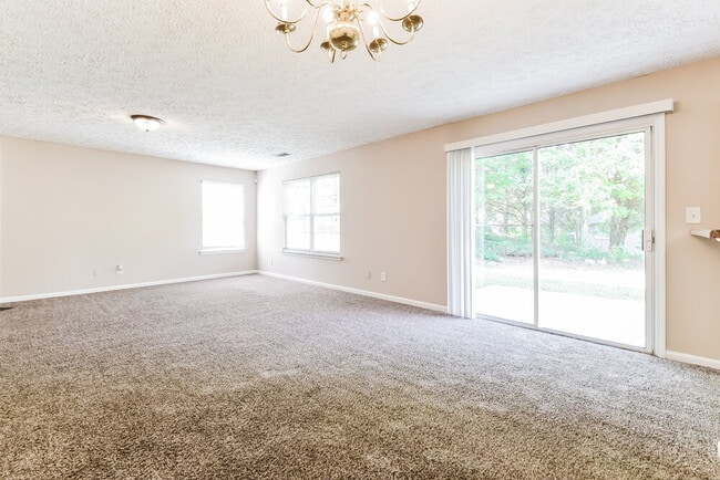 Building Photo - 125 Holly Mill Village Dr