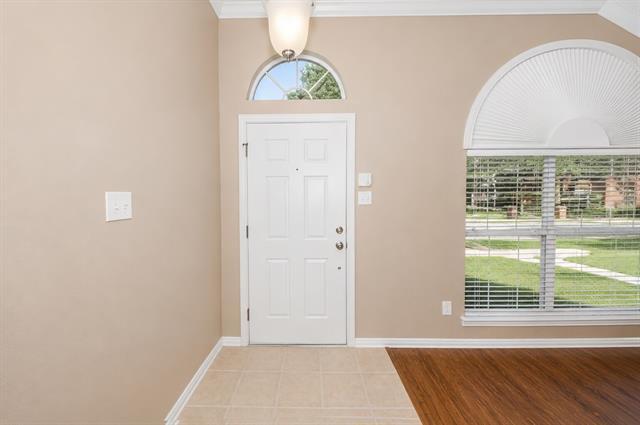Foto del edificio - 3904 Granby Ln