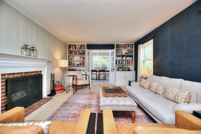 Foto del edificio - 11 Treadwell Ave