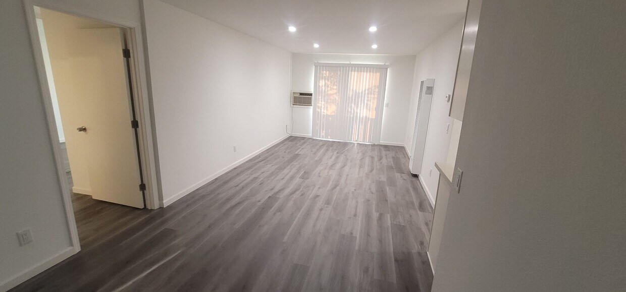 325 Valle Vista Ave Unit 210, Hayward, CA 94544 Condo for Rent in