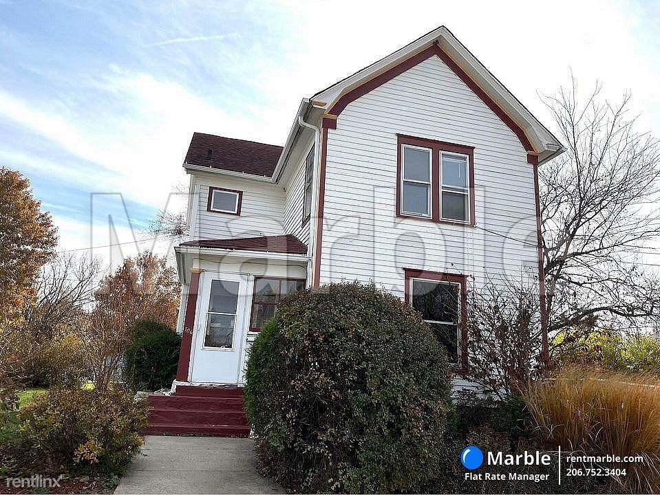 306 E Madison Ave, Fairfield, IA 52556 Townhome Rentals in Fairfield