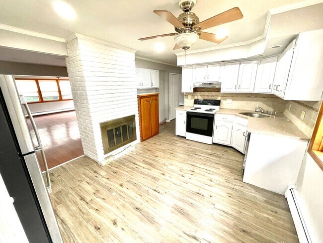 Building Photo - 9 Arcadia Ln