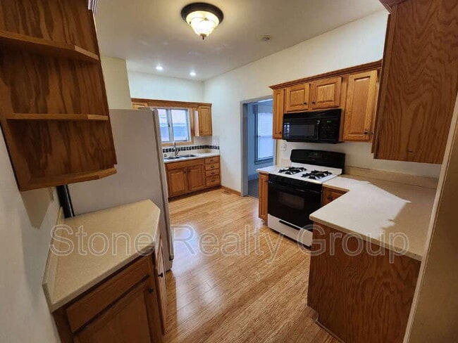 Foto del edificio - 235 S 24th St