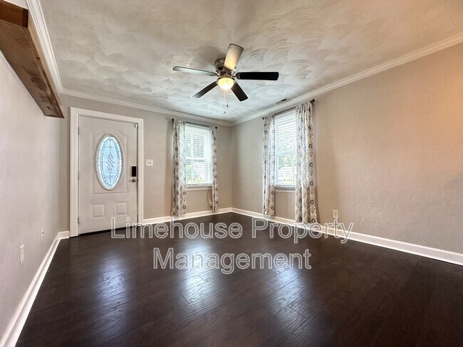 Foto del edificio - 809 Cambridge Ave