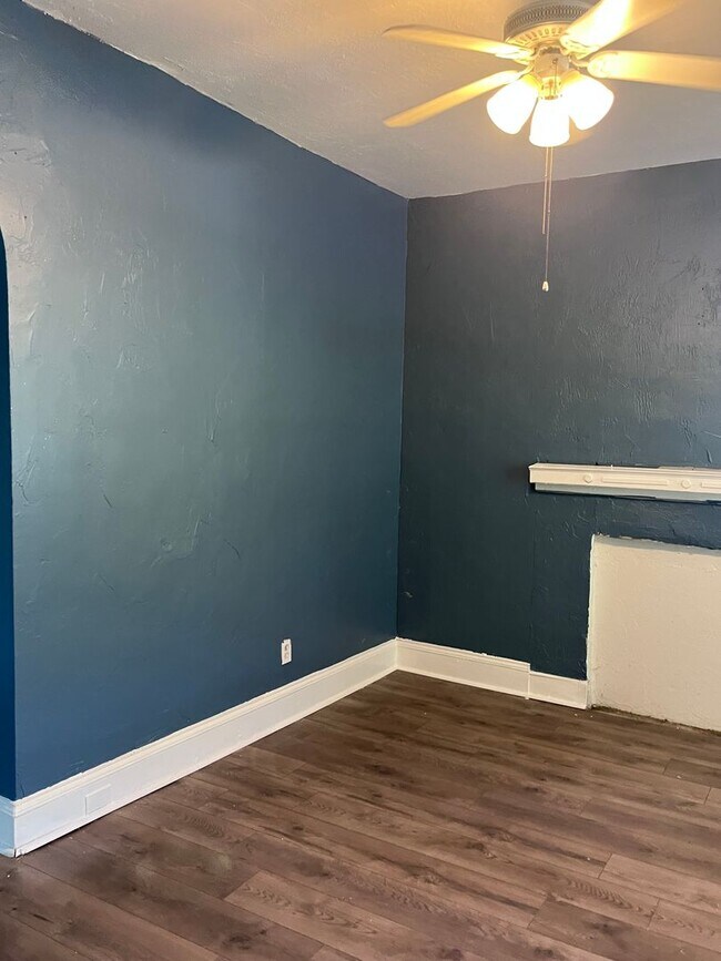 Foto del edificio - 728 E 93rd St