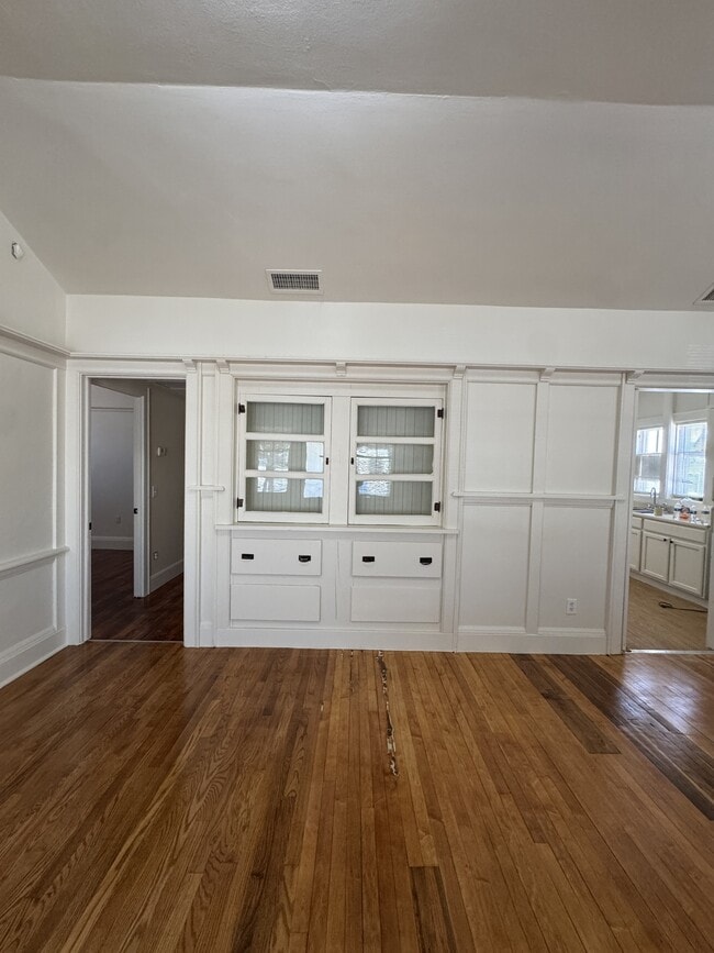 Building Photo - 1403 E Fillmore St