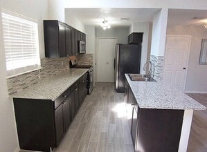Building Photo - 1415 Grand Jct Dr